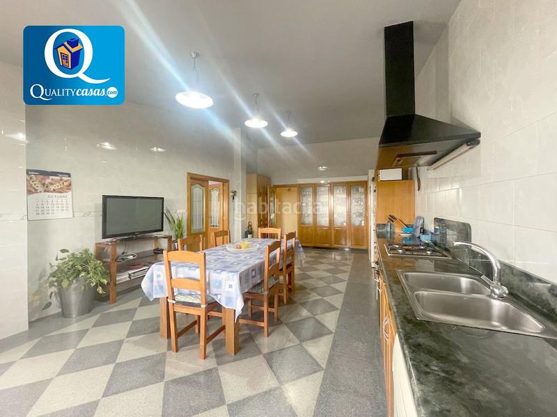 Foto 52b5d3c2-d8e4-4362-bc97-905eab812bbd. Chalet villa en venta en elcheelx altabix, 5 dormitorios. en Elche / Elx