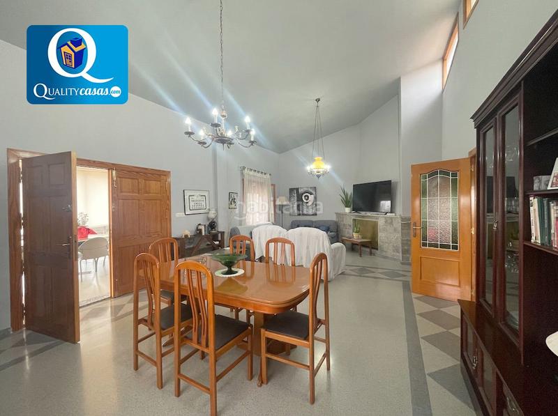 Foto 63f00f90-fc93-411f-b217-5731cd850ce9. Chalet villa en venta en elcheelx altabix, 5 dormitorios. en Elche / Elx