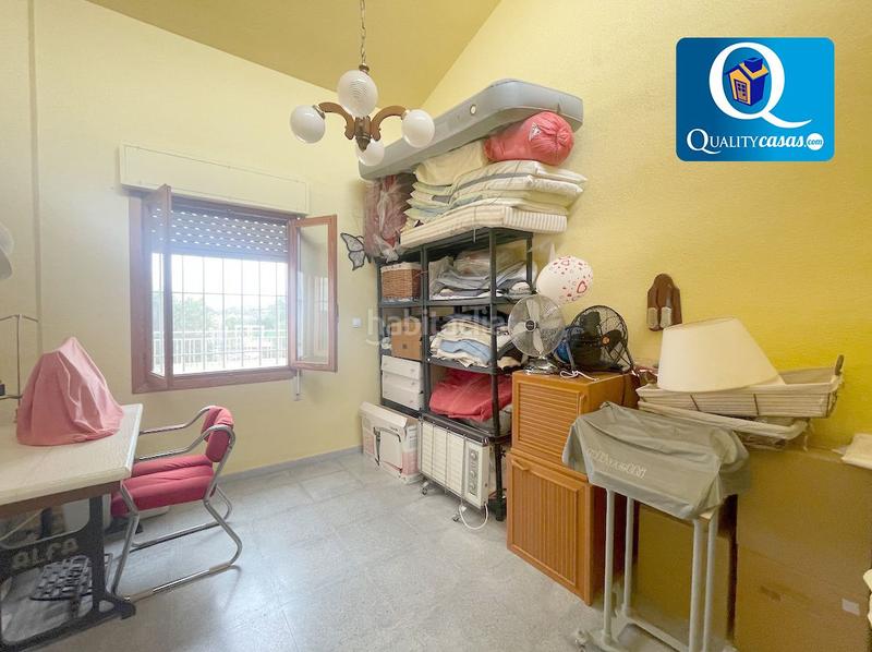 Foto 64cdcc5d-f496-4616-94a6-481e208c961c. Chalet villa en venta en elcheelx altabix, 5 dormitorios. en Elche / Elx