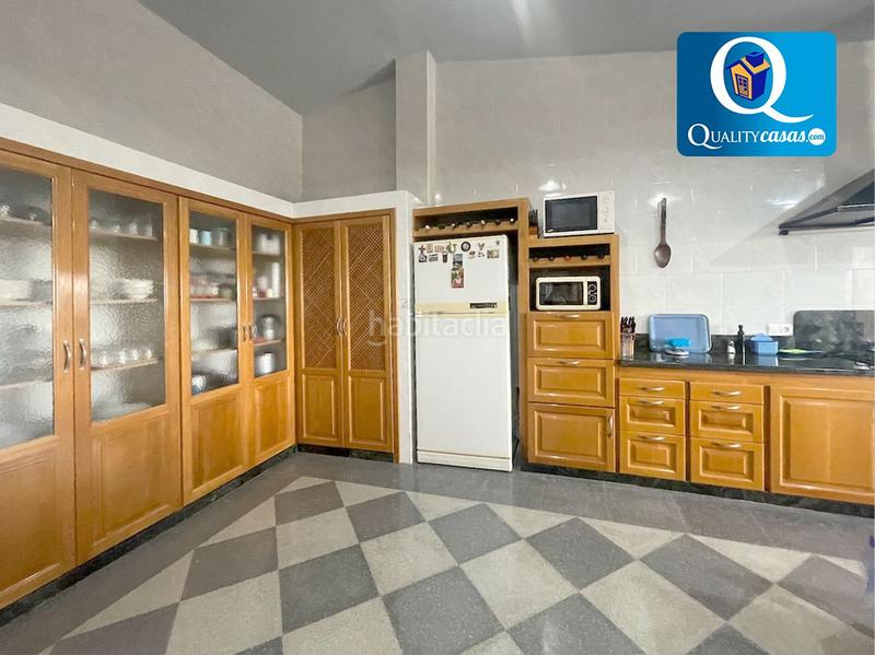 Foto 91d96ae5-f3f8-478a-8aaa-b5d48256e87a. Chalet villa en venta en elcheelx altabix, 5 dormitorios. en Elche / Elx