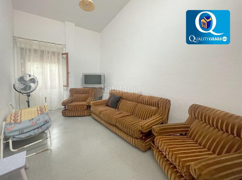 Foto d4a6d53b-a3dd-441f-8d2c-8ef7cd9a0c8f. Chalet villa en venta en elcheelx altabix, 5 dormitorios. en Elche / Elx