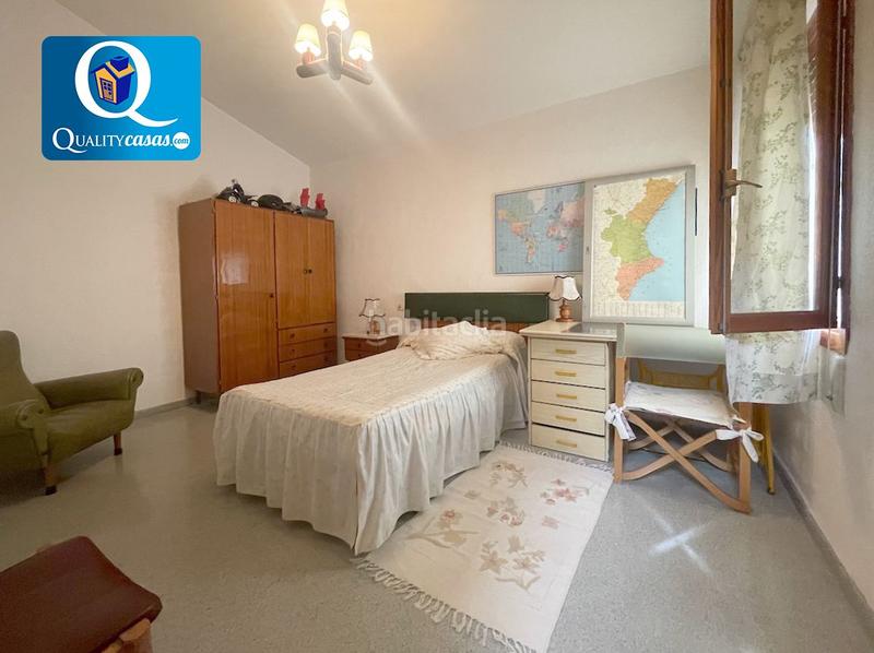 Foto e39ddc54-622e-4796-ad59-783a6bd69c91. Chalet villa en venta en elcheelx altabix, 5 dormitorios. en Elche / Elx