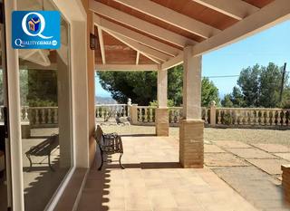 Casa a Xixona. Casa en venta en ameradores, 2 dormitorios.