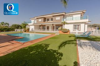 Xalet a Crevillente. Villa en venta en polígono cachapets, 8 dormitorios.