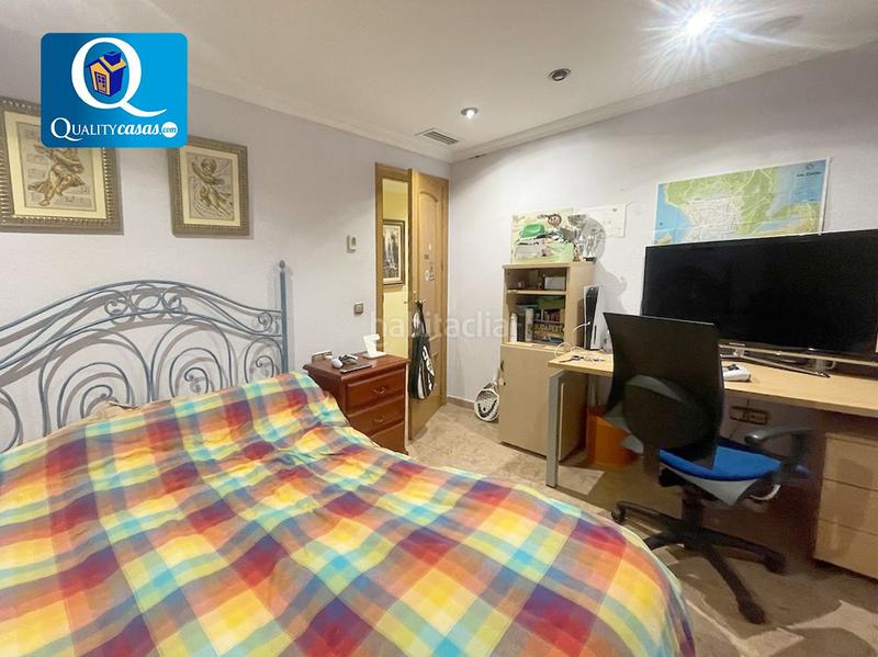 Foto 65b9f67d-7a82-4f61-89ff-b35fb0a44e7d. Piso  en venta en centro, 4 dormitorios. en Reina Victoria - Miguel Hernández Elche / Elx