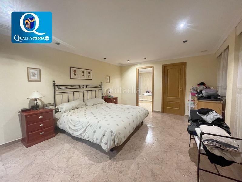 Foto a5442caf-e0c9-4aa8-91a8-78dedefff31a. Piso  en venta en centro, 4 dormitorios. en Reina Victoria - Miguel Hernández Elche / Elx