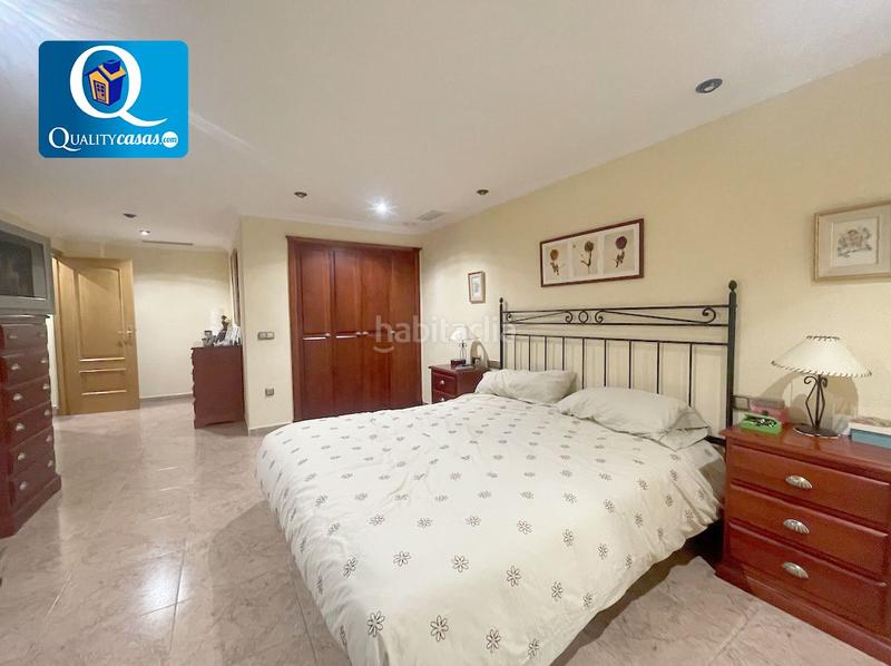 Foto d6f88994-aff3-4d1a-a5db-843bbedb346f. Piso  en venta en centro, 4 dormitorios. en Reina Victoria - Miguel Hernández Elche / Elx