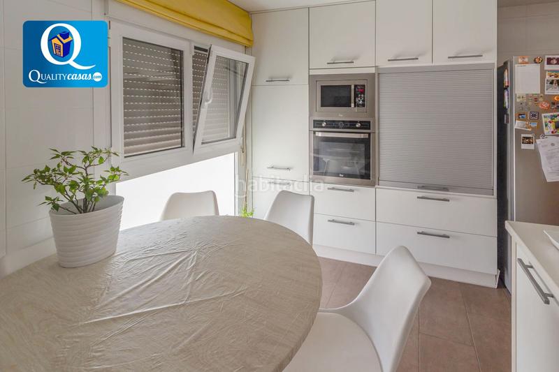Foto 91a59140-b237-4a86-a1bf-b4bc365da852. Ático atico en venta en playa san juan, 4 dormitorios. en Alicante