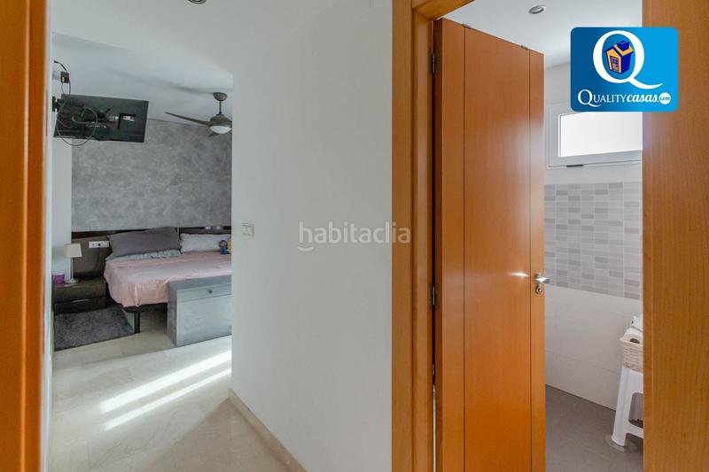 Foto c507f04a-bd52-4af1-9c31-2e3429160db7. Ático atico en venta en playa san juan, 4 dormitorios. en Alicante