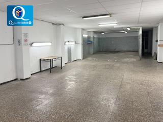Local commercial  Capitán alfons vives. Local en venta en centro, 1 dormitorio.
