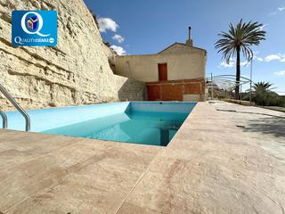 Xalet a Xixona. Chalet en venta en jijonaxixona, 6 dormitorios.
