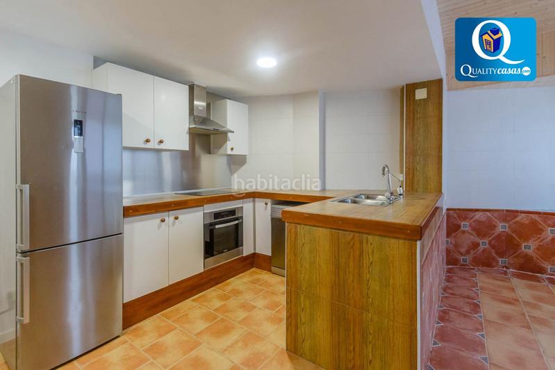 Foto 4f4fc9d1-9f62-4933-8ff3-1a2976fd2073. Casa adossada amb calefacció aparcament a Salafranca-Lloixa San Juan de Alicante