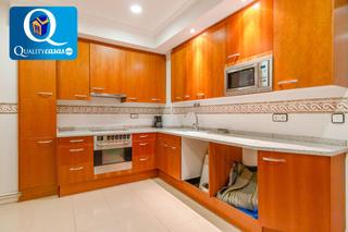 Piso en Barrio del Centro. Piso en venta en centro, 5 dormitorios.