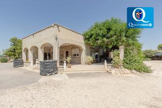 Casa a Crevillente. Casa en venta en crevillent, 4 dormitorios.