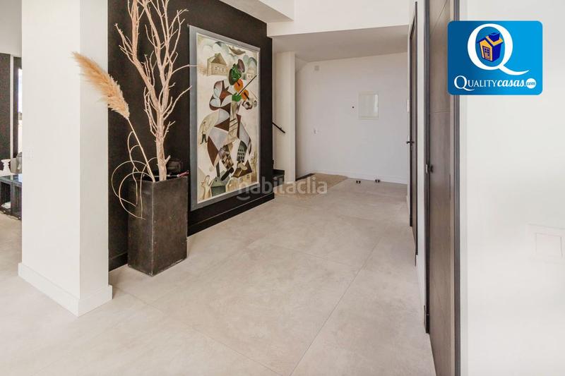 Foto 6c3b37fa-73be-46b8-9f03-a9847d2c0c64. Chalet avec chauffage parking dans Golf Bahía Finestrat