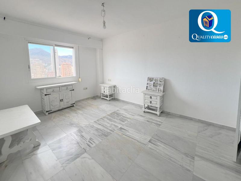 Foto fdd02bd8-dd10-4212-98eb-f9baa686dae9. Apartament amb aparcament piscina a Playa Poniente Benidorm
