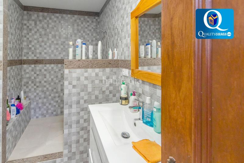 Foto 199ac1eb-24e7-48fc-8beb-8954bd85eed4. Casa amb aparcament a Los Girasoles Sant Vicent del Raspeig