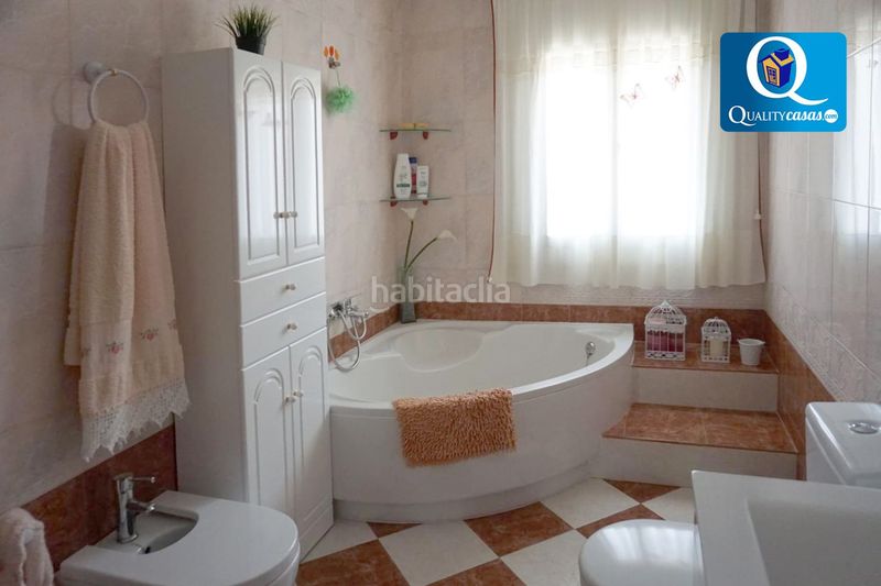 Foto 92958839-6d32-4fff-854d-76cbbf06f1b8. Casa amb calefacció aparcament a Cortes de Baza