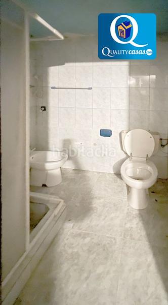 Foto b1828d7d-cf9d-46a2-bdde-11ae07b3173c. Locale commerciale in Albufereta Alicante