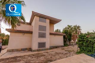 Casa a Busot. Casa en venta en busot, 4 dormitorios.