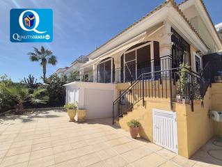 Chalet en Bonalba-Cotoveta. Chalet en venta en bonalba, 3 dormitorios.