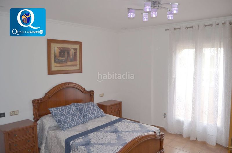 Foto b4d0bbd8-0299-42fc-9856-ba6e70846036. Chalet avec parking dans Crevillente