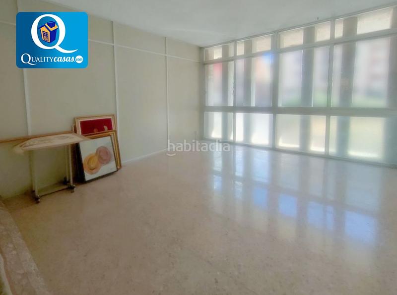 Foto f0d5b030-d21a-48aa-a38f-48549b61ab58. Locale commerciale in Centro San Juan de Alicante