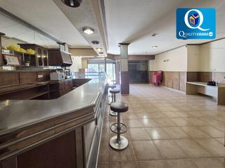 Geschäftsraum in Raval Roig - Virgen del Socorro. Local en venta en centro  postiguet, 2 dormitorios.