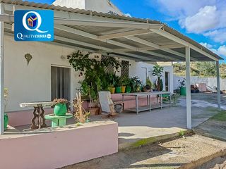 Xalet en Xixona. Chalet en venta en jijonaxixona, 4 dormitorios.