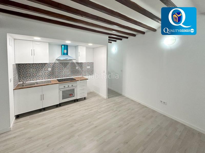 Foto 3f75effb-702d-48a0-b8d5-3ec818d29b62. Casa  en venta en centro, 4 dormitorios. en Prosperidad Aspe