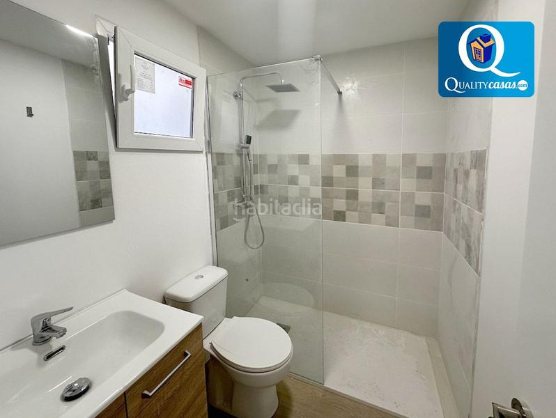 Foto 6352d3fd-e9c2-4910-b4b4-afbe61903a22. Casa  en venta en centro, 4 dormitorios. en Prosperidad Aspe