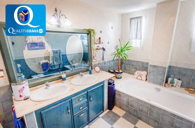 Foto 0449175d-4838-4733-9961-97037188ff2a. Chalet  en venta en rebolledo, 8 dormitorios. en Alicante