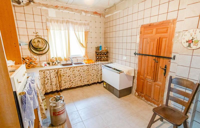 Foto 499a7f96-f19a-4652-9f94-4dc895f2dc83. Chalet  en venta en rebolledo, 8 dormitorios. en Alicante