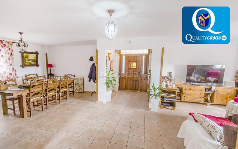 Foto 5a726f39-0060-43a5-836e-1edc13393423. Chalet  en venta en rebolledo, 8 dormitorios. en Alicante