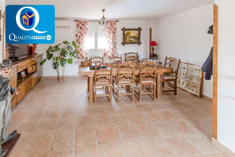 Foto 761b58d2-9748-4447-ad37-8754eda380e9. Chalet  en venta en rebolledo, 8 dormitorios. en Alicante
