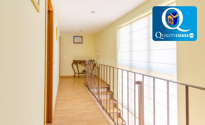 Foto 053a9bff-aeb1-4d60-b9a0-76faf0c29d1b. Chalet  en venta en pueblo español, 4 dormitorios. en Campello (el)