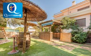 Xalet a Pueblo Español-Coveta Fumá. Chalet en venta en pueblo español, 4 dormitorios.