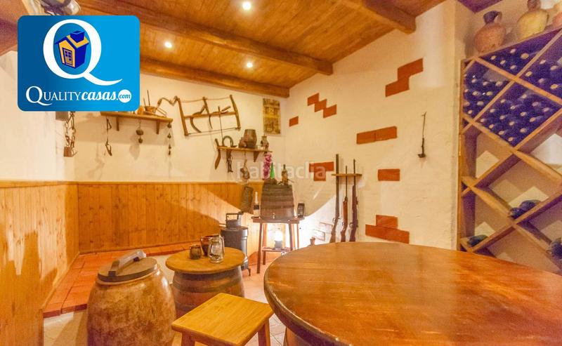 Foto 7bc4952c-e3c4-4007-a315-51002da7753d. Chalet  en venta en pueblo español, 4 dormitorios. en Campello (el)