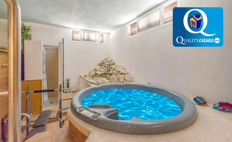 Foto a245df44-8760-43e5-8a75-5b28de065e8a. Chalet  en venta en pueblo español, 4 dormitorios. en Campello (el)