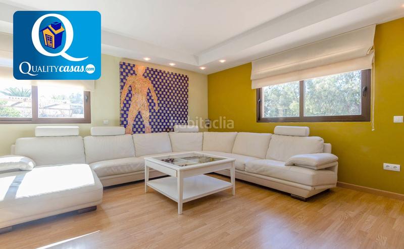 Foto a731f746-23a0-4cfa-9e47-e38673876b6a. Chalet  en venta en pueblo español, 4 dormitorios. en Campello (el)