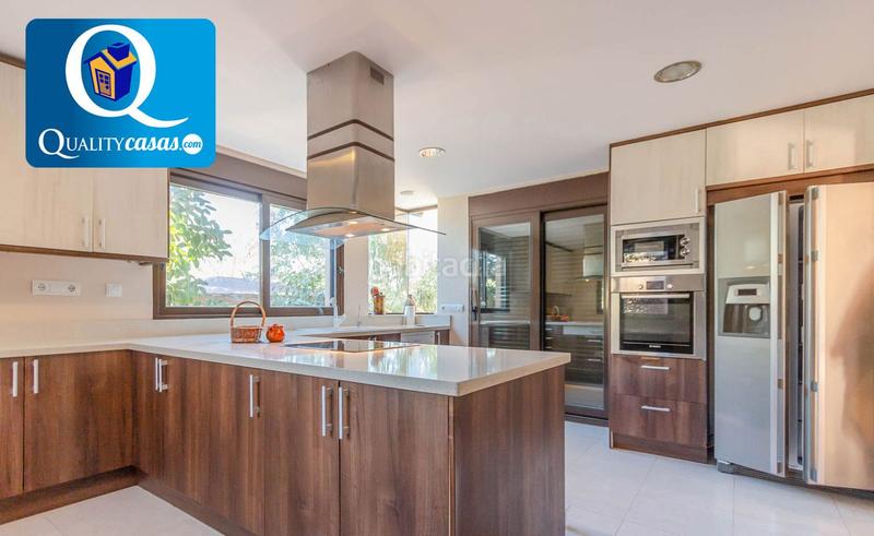 Foto bfa3f5cd-bf73-483c-a7fb-5099cbbe13ed. Chalet  en venta en pueblo español, 4 dormitorios. en Campello (el)