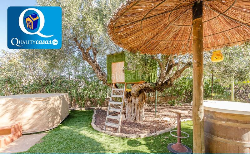 Foto eb4c8fcf-9e25-4965-8b0a-10081ff42564. Chalet  en venta en pueblo español, 4 dormitorios. en Campello (el)