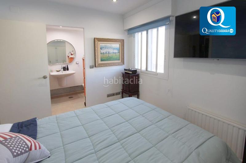 Foto 1fda7ef3-04aa-4755-8986-4aecf000051a. Ático atico en venta en centro, 1 dormitorio. en Mercado Alicante