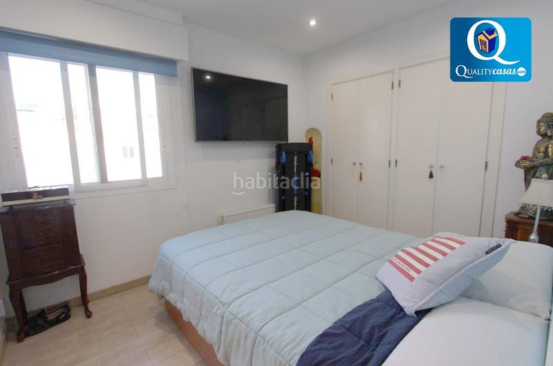 Foto ab906aa3-96ee-422b-be78-b0dd41dcf3c3. Ático atico en venta en centro, 1 dormitorio. en Mercado Alicante