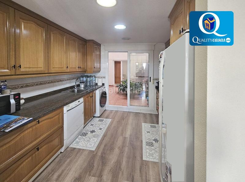 Foto 06b6c038-db9a-48d3-86e8-87c593c2764f. Appartamento con riscaldamento parcheggio in Campello Playa Campello (el)