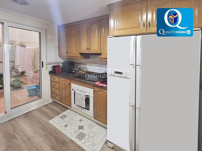 Foto d35085d1-a39c-4e2a-a4b5-69ef27300c3b. Appartamento con riscaldamento parcheggio in Campello Playa Campello (el)