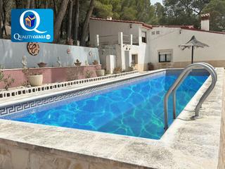 Xalet a Xixona. Villa en venta en jijonaxixona, 4 dormitorios.