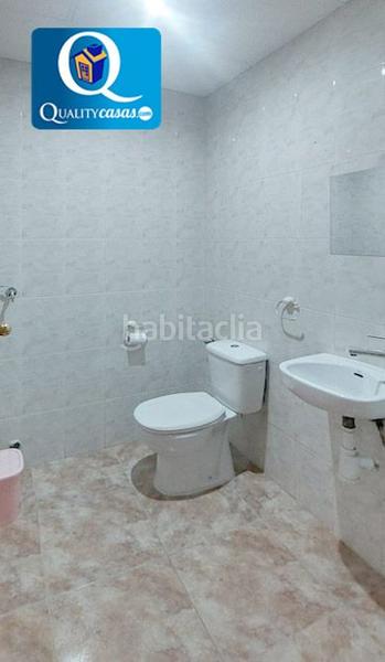 Foto 4f6cd462-ae12-4c4e-bfcc-afcd976af663. Locale commerciale in Sax