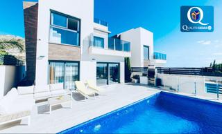 Xalet a Golf Bahía. Chalet en venta en golf bahía, 3 dormitorios.
