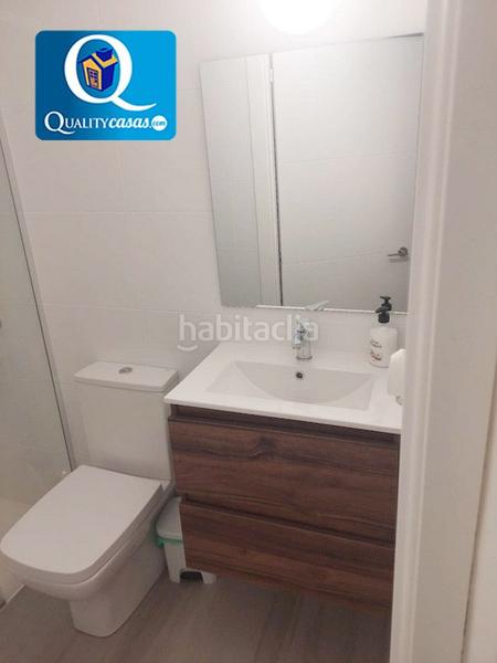 Foto b851877a-3d2e-493a-9a72-6f8a19602b5f. Location maison avec parking dans Pueblo Español-Coveta Fumá Campello (el)